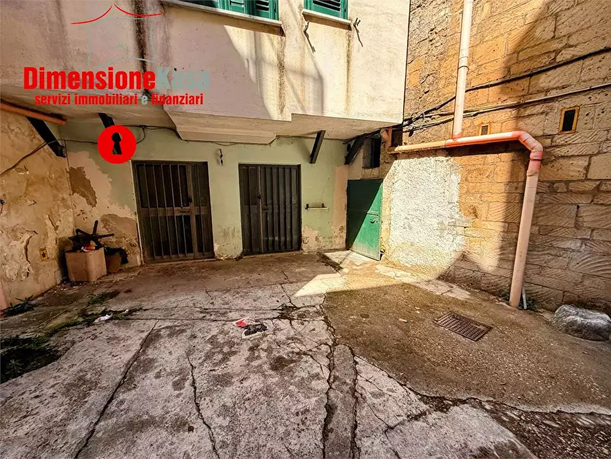 Immagine 3 di Stabile in vendita  in via santa chiara 37 a Nola