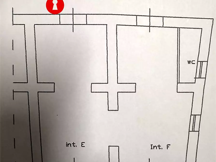 Immagine 13 di Negozio in affitto  in corso umberto I 37 a Cimitile