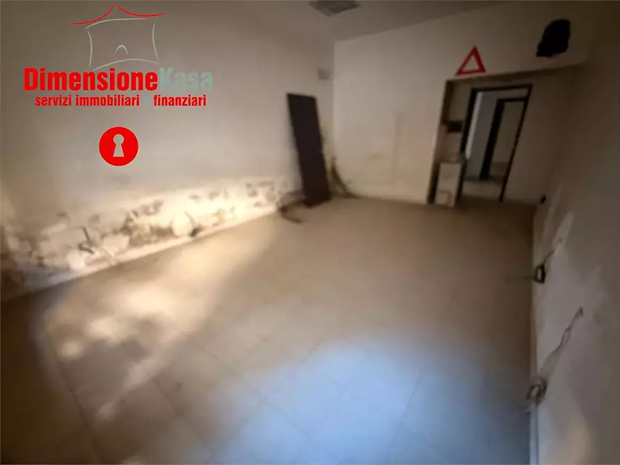 Immagine 12 di Ufficio in vendita  in Via Fonseca 45 a Nola