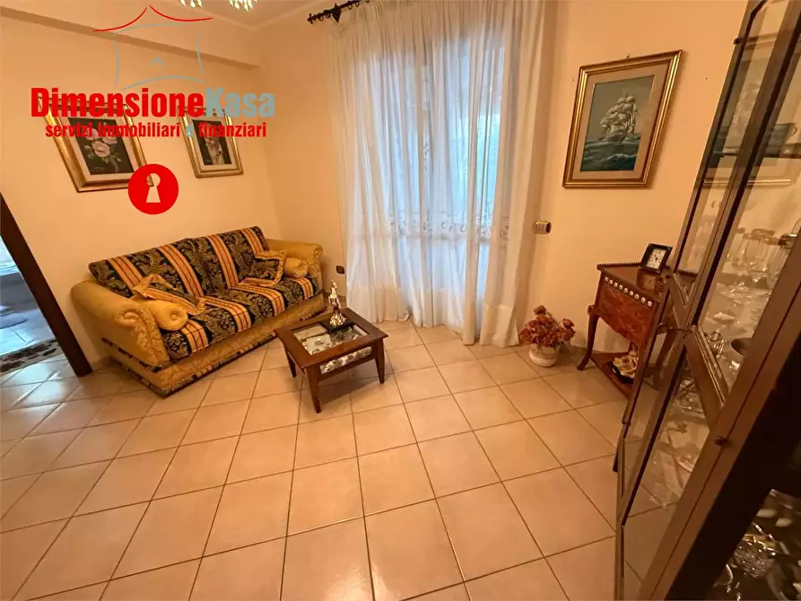 Immagine 3 di Trilocale in vendita  in via togliatti a Cimitile