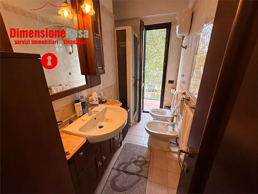 Immagine 9 di Trilocale in vendita  in via togliatti a Cimitile