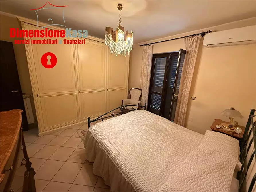 Immagine 13 di Trilocale in vendita  in via togliatti a Cimitile