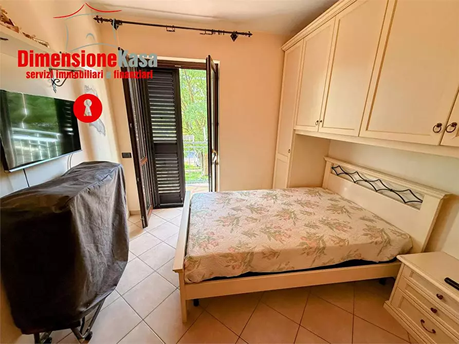 Immagine 17 di Trilocale in vendita  in via togliatti a Cimitile