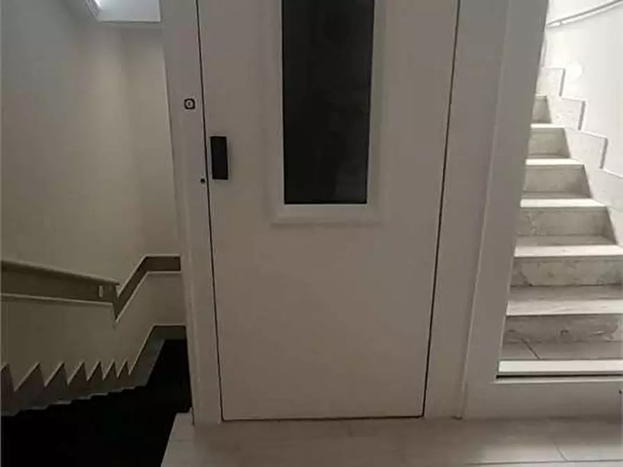 Immagine 24 di Negozio in affitto  in Via Variante 7 Bis a Nola