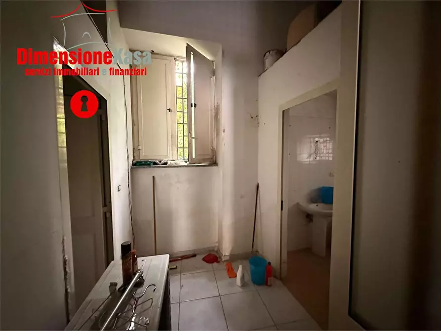 Immagine 11 di Negozio in vendita  in ss7bis 196 a Casamarciano