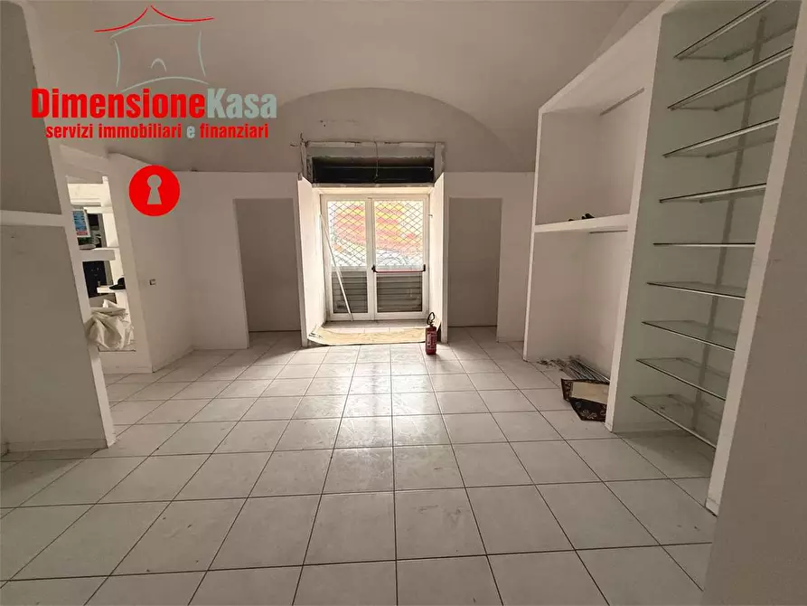 Immagine 9 di Negozio in vendita  in ss7bis 196 a Casamarciano