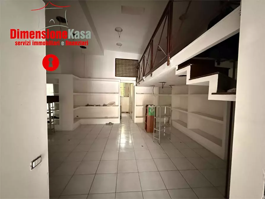 Immagine 7 di Negozio in vendita  in ss7bis 196 a Casamarciano