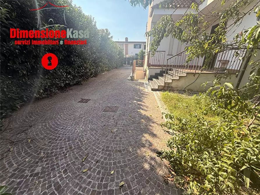 Immagine 3 di Villetta a schiera in affitto  in via vittorio veneto a Nola