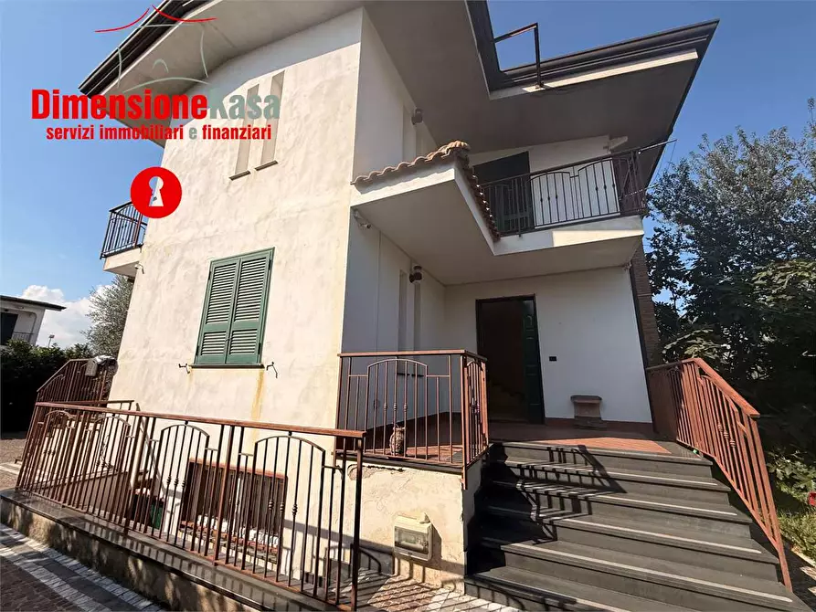 Immagine 1 di Villetta a schiera in affitto  in via vittorio veneto a Nola