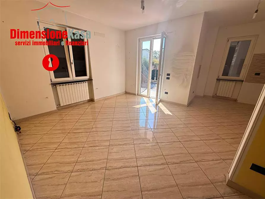 Immagine 12 di Villetta a schiera in affitto  in via vittorio veneto a Nola