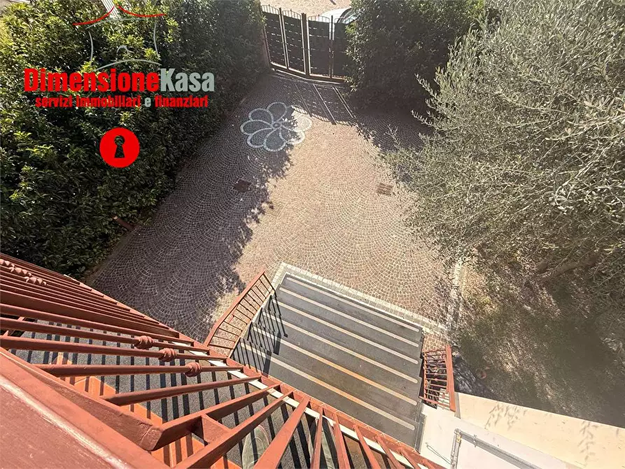 Immagine 27 di Villetta a schiera in affitto  in via vittorio veneto a Nola