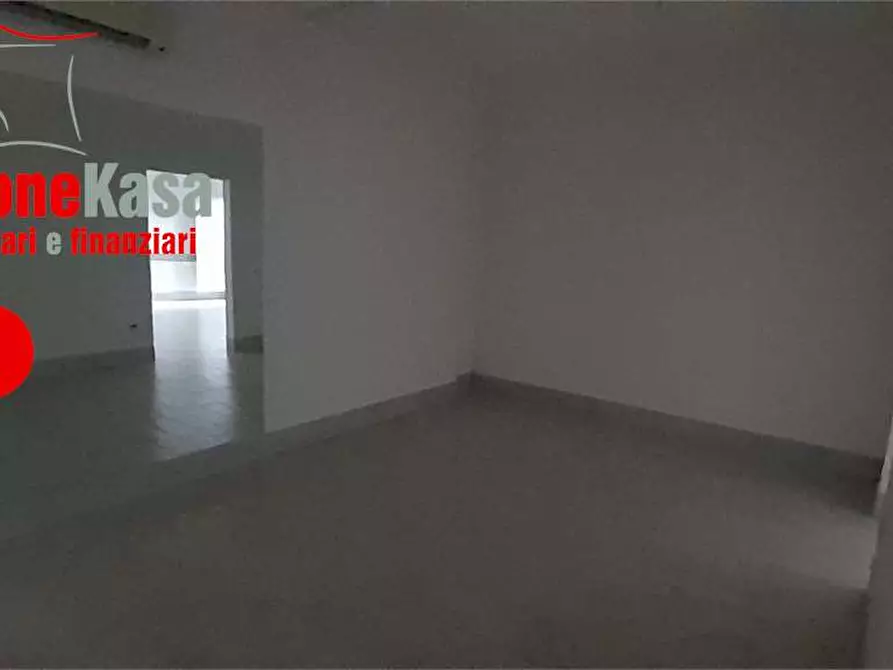 Immagine 16 di Negozio in affitto  in Via Variante 7 Bis a Nola