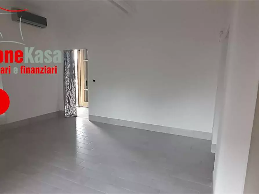 Immagine 9 di Negozio in affitto  in Via Variante 7 Bis a Nola