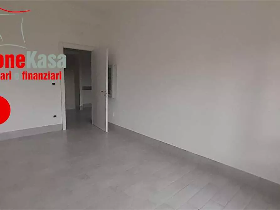 Immagine 6 di Negozio in affitto  in Via Variante 7 Bis a Nola