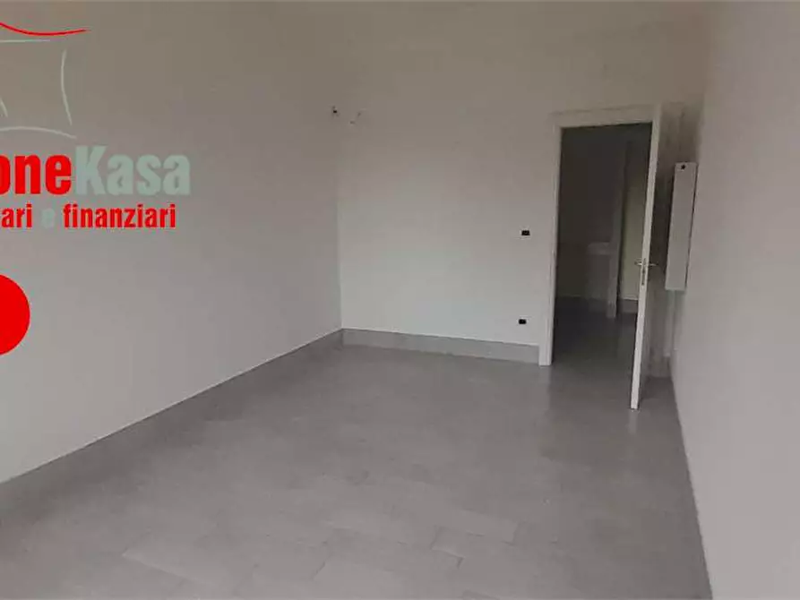 Immagine 5 di Negozio in affitto  in Via Variante 7 Bis a Nola