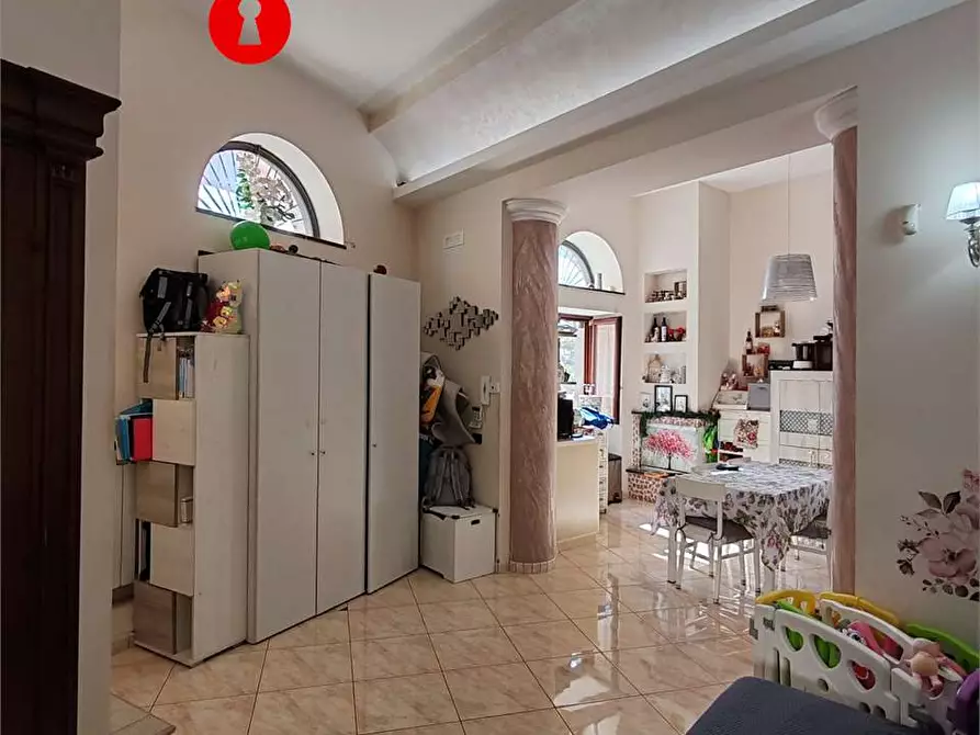 Immagine 3 di Casa indipendente in vendita  in via santa maria a parete a Liveri