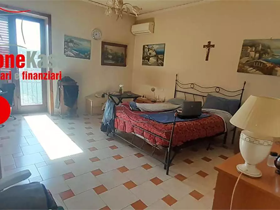 Immagine 11 di Quadrilocale in vendita  in via onorevole francesco napolitano a Nola