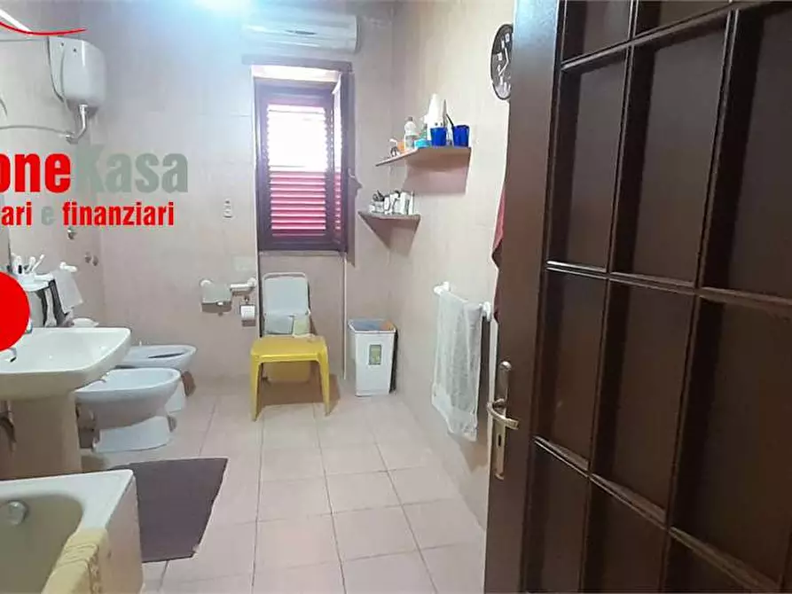 Immagine 19 di Quadrilocale in vendita  in via onorevole francesco napolitano a Nola