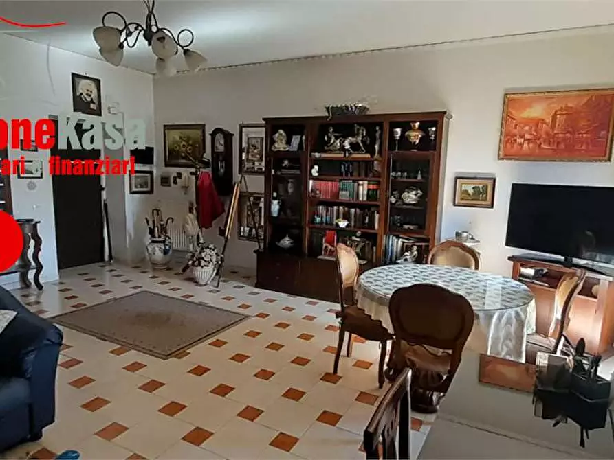 Immagine 1 di Quadrilocale in vendita  in via onorevole francesco napolitano a Nola