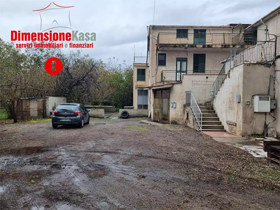 Immagine 1 di Porzione di casa in vendita  in Via Gaudiello,  57 a Liveri