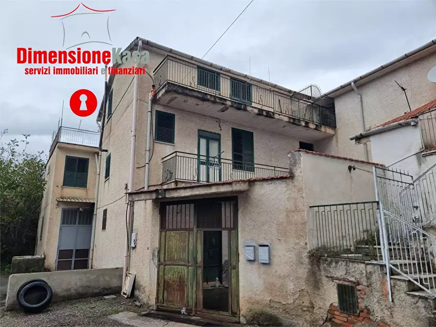 Immagine 2 di Porzione di casa in vendita  in Via Gaudiello,  57 a Liveri