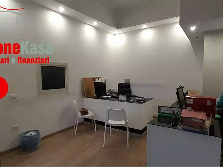 Immagine 6 di Ufficio in affitto  in Via Napoli a San Felice A Cancello