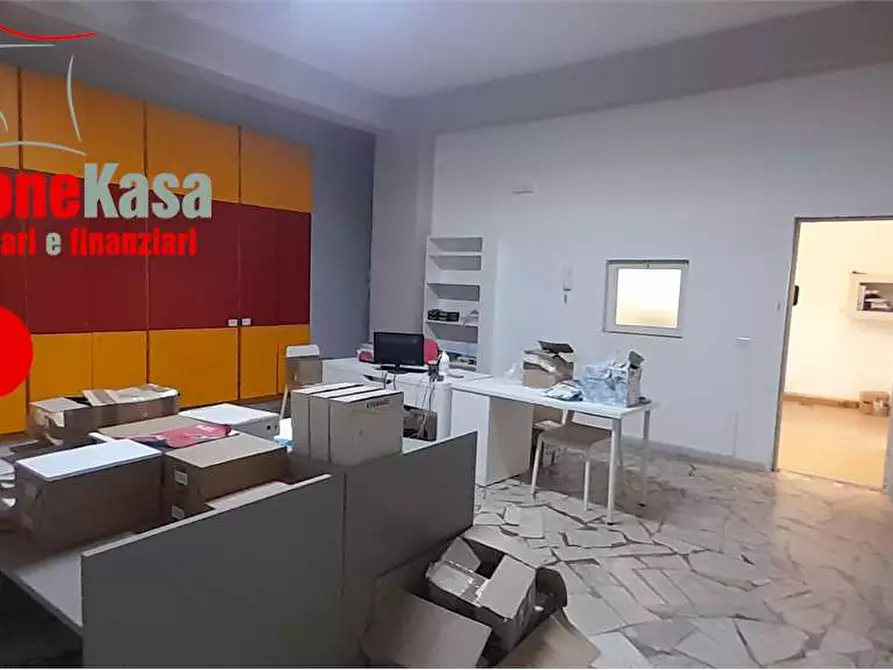 Immagine 9 di Ufficio in affitto  in Via Napoli a San Felice A Cancello