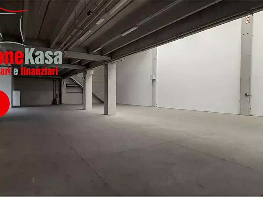 Immagine 5 di Capannone industriale in affitto  in VIA BOSCOFANGONE a Nola