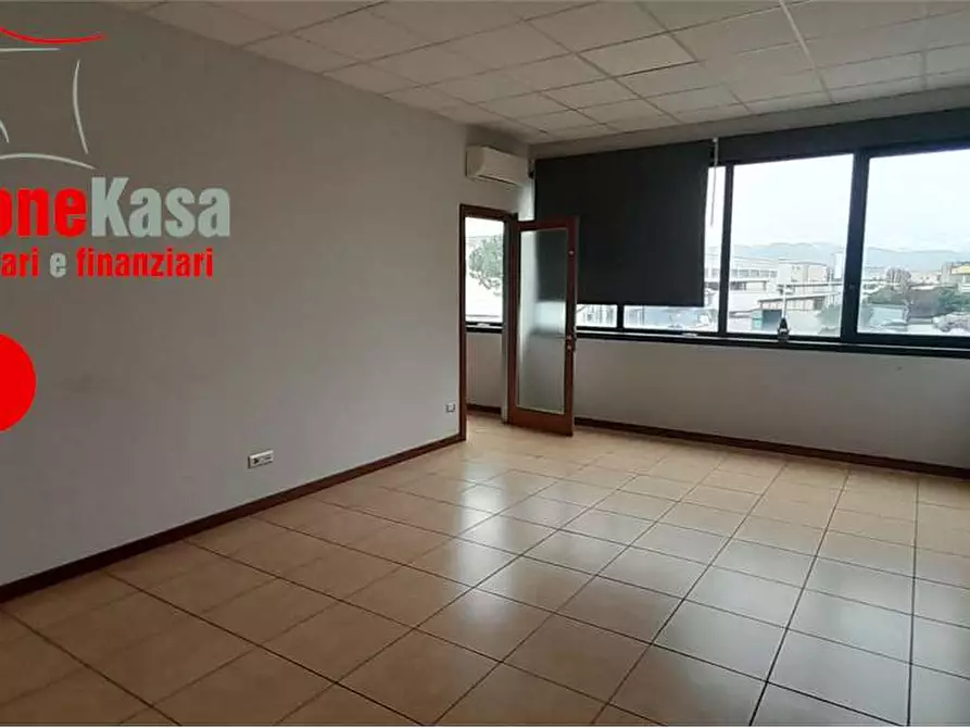 Immagine 16 di Capannone industriale in affitto  in VIA BOSCOFANGONE a Nola