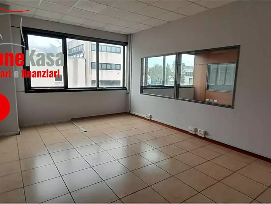 Immagine 23 di Capannone industriale in affitto  in VIA BOSCOFANGONE a Nola