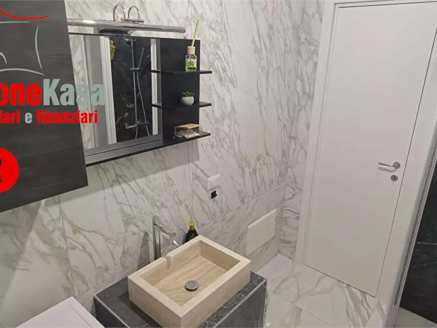 Immagine 16 di Trilocale in vendita  in Via mario de sena a Nola