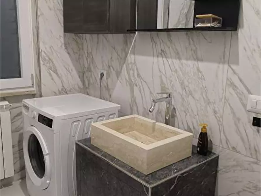 Immagine 17 di Trilocale in vendita  in Via mario de sena a Nola