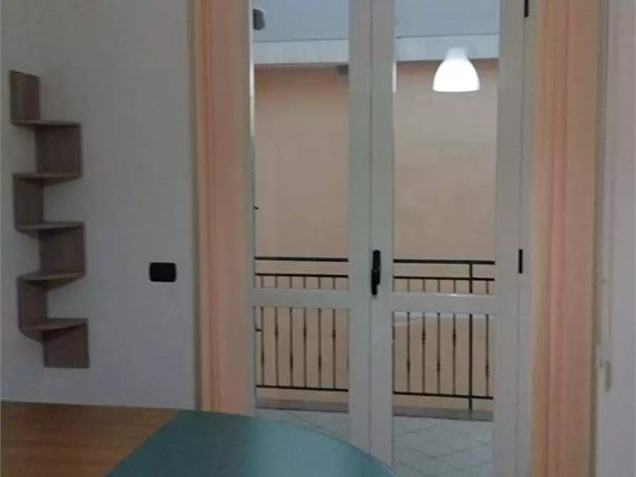 Immagine 3 di Stanza singola in affitto  in via roma a Cimitile