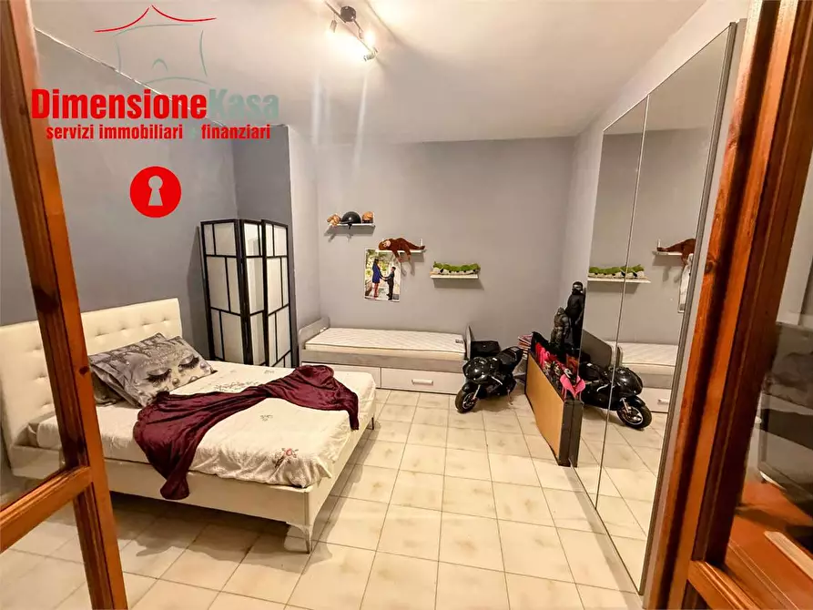 Immagine 21 di Bilocale in affitto  in via nazione delle puglie a San Vitaliano