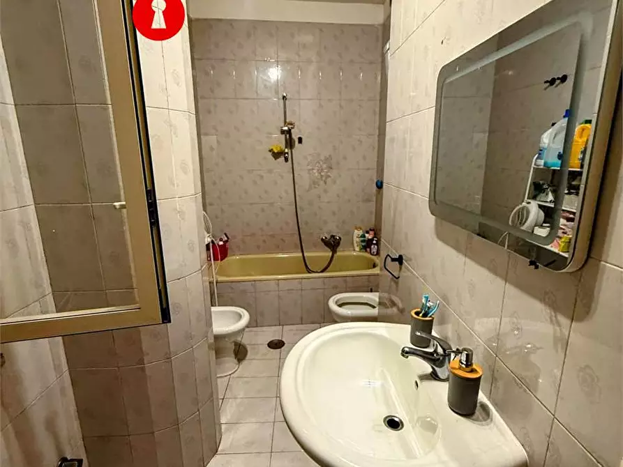 Immagine 23 di Bilocale in affitto  in via nazione delle puglie a San Vitaliano