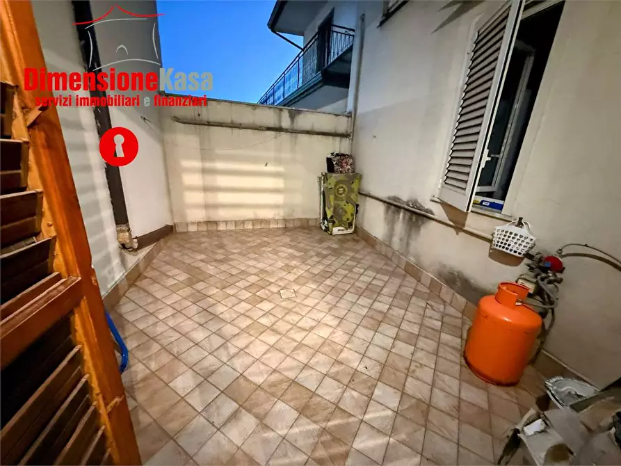 Immagine 27 di Bilocale in affitto  in via nazione delle puglie a San Vitaliano