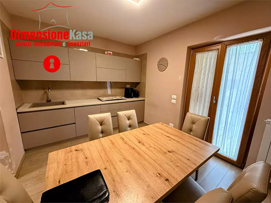 Immagine 3 di Trilocale in affitto  in via bari a Cimitile