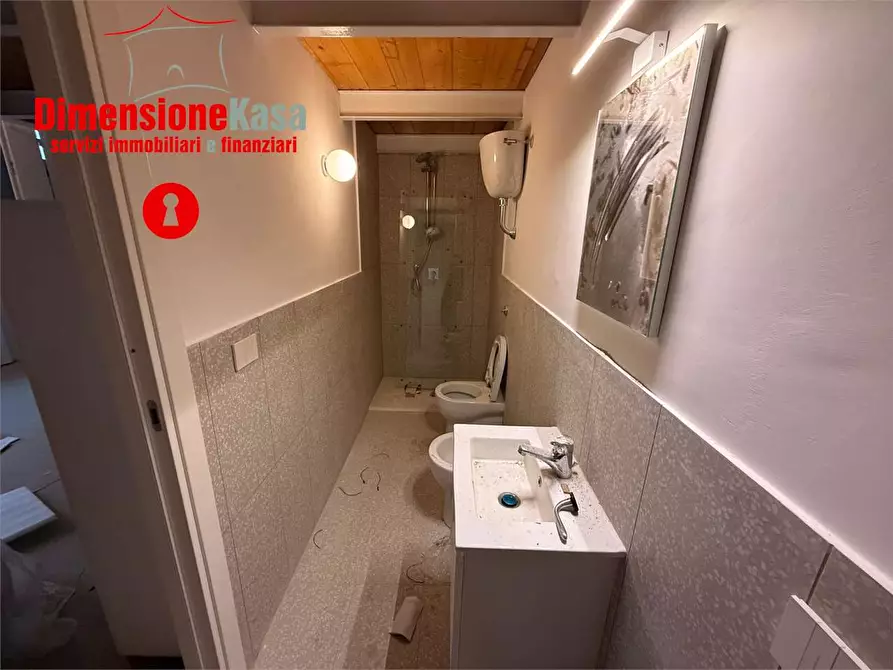 Immagine 8 di Bilocale in affitto  in via san massimo 53 a Nola