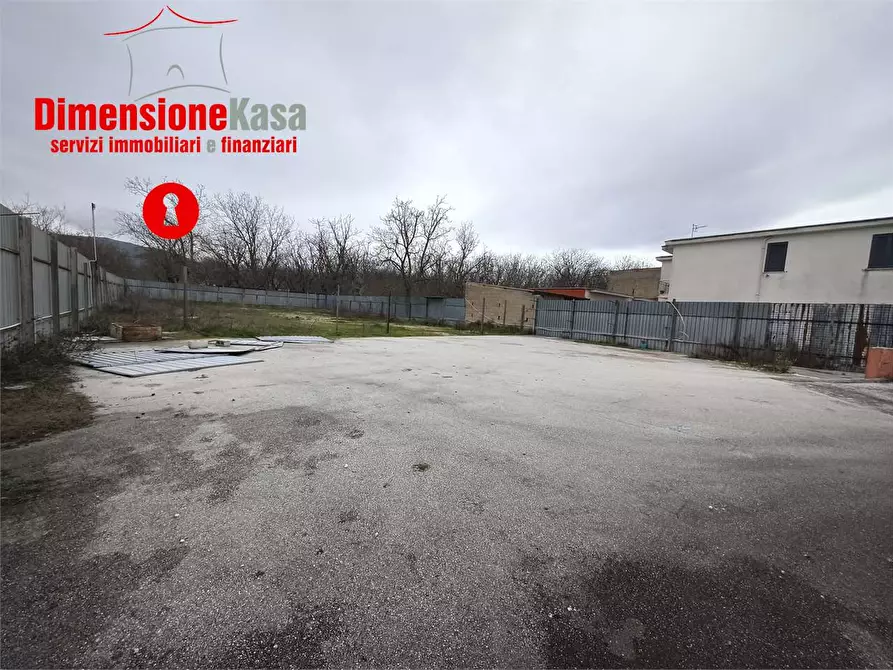 Immagine 1 di Magazzino in affitto  in Ruggero Leoncavallo a Nola