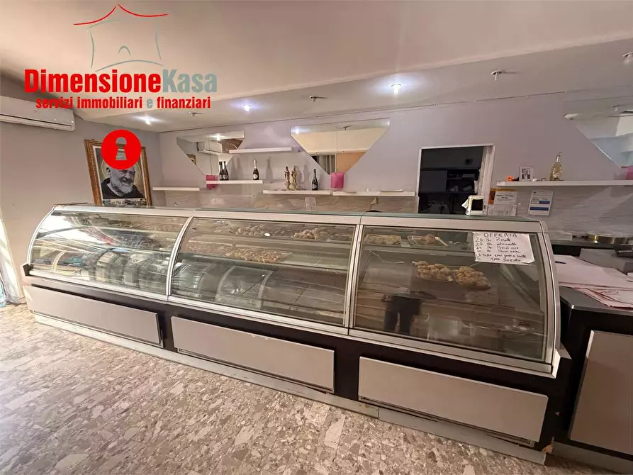 Immagine 3 di Negozio in affitto  in via circumvallazione 254 a Nola