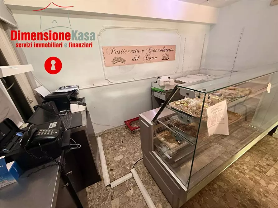 Immagine 4 di Negozio in affitto  in via circumvallazione 254 a Nola