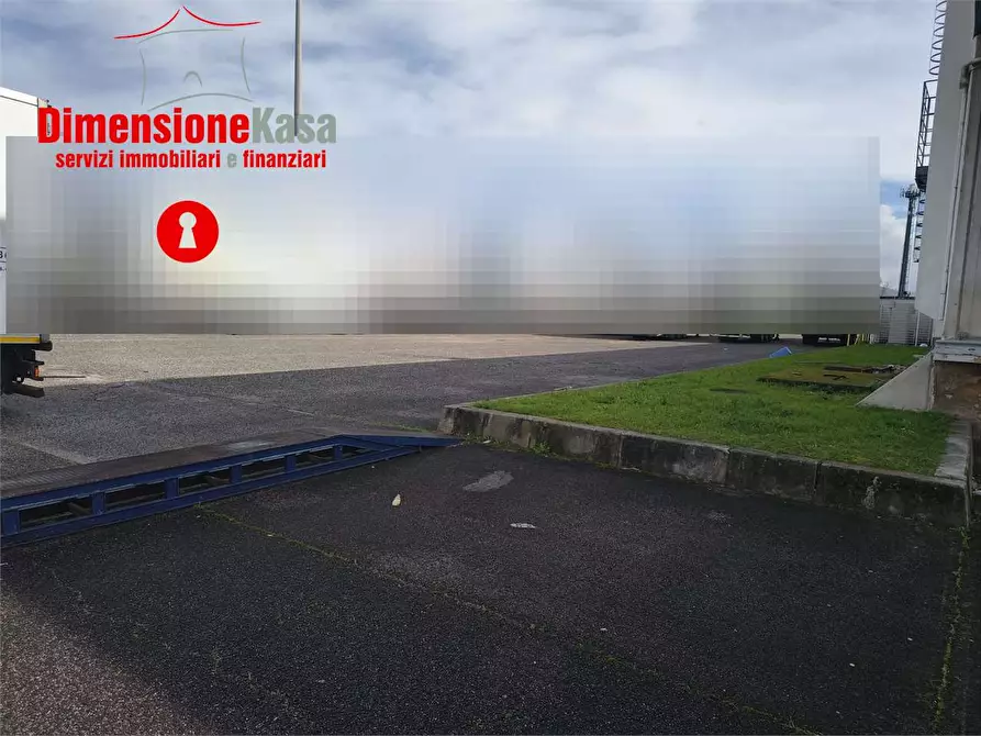 Immagine 40 di Capannone industriale in vendita  in Interporto a Nola