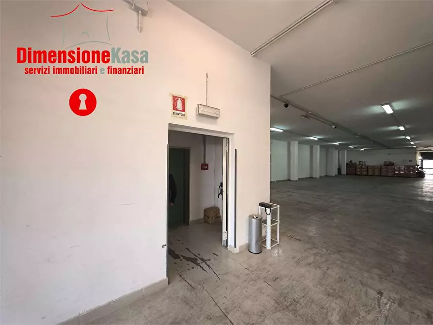 Immagine 12 di Capannone industriale in vendita  in Interporto a Nola