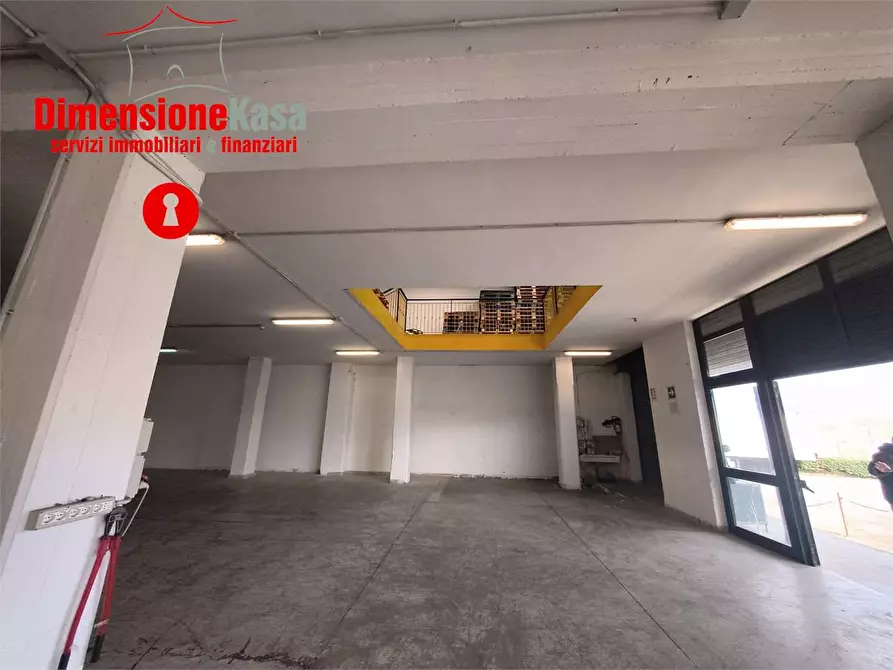 Immagine 5 di Capannone industriale in vendita  in Interporto a Nola