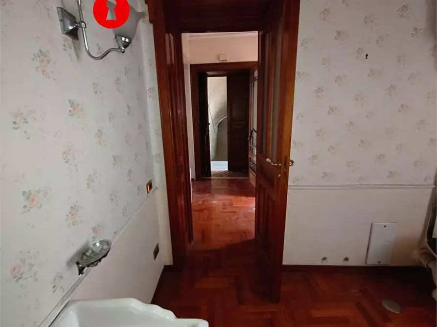 Immagine 9 di Ufficio in affitto  in Via Tansillo a Nola