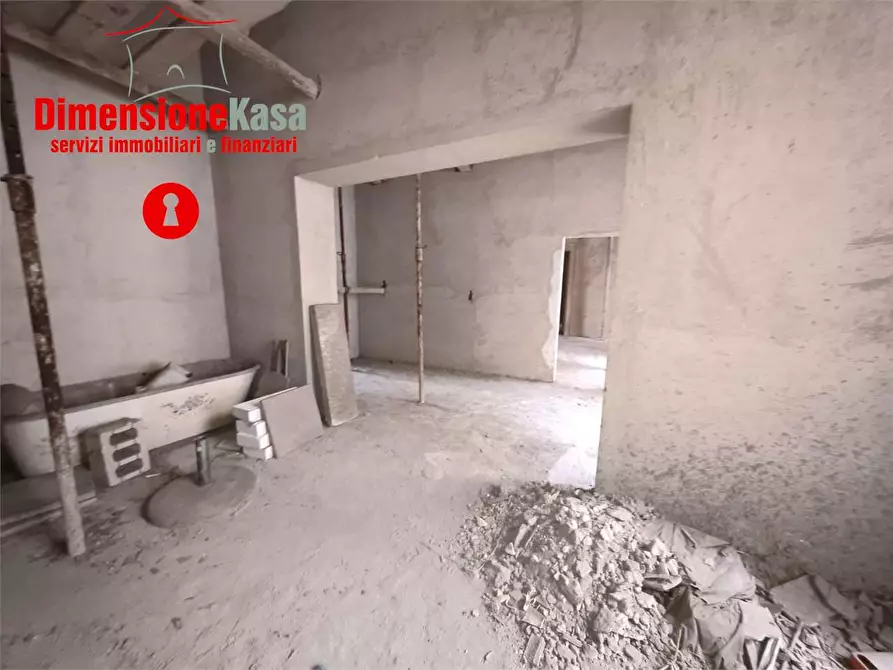 Immagine 19 di Appartamento in vendita  in Via Tansillo a Nola