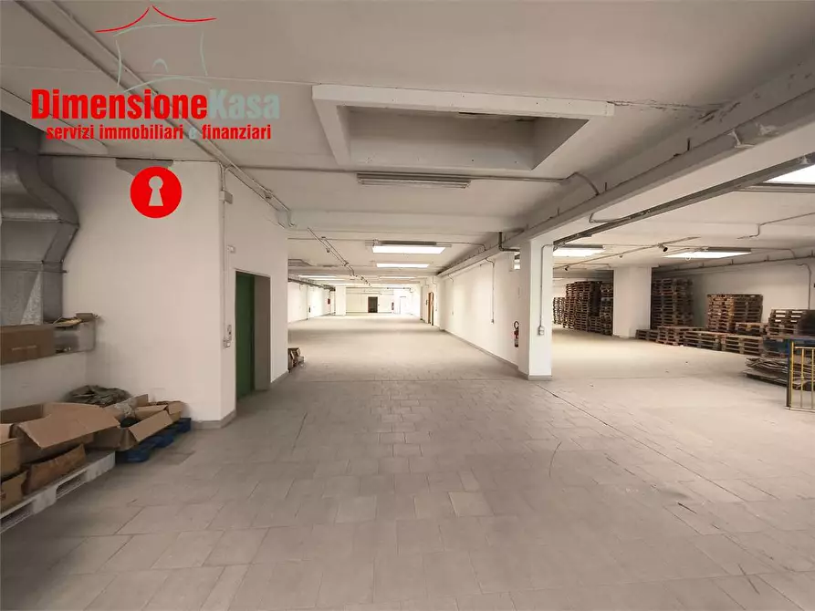 Immagine 1 di Capannone industriale in affitto  in interporto a Nola