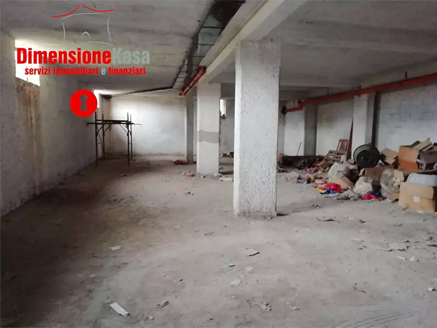 Immagine 1 di Magazzino in affitto  in via de gasperi a Cimitile