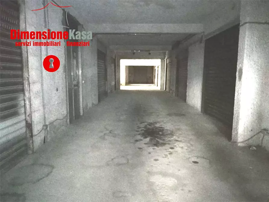 Immagine 2 di Magazzino in affitto  in via de gasperi a Cimitile
