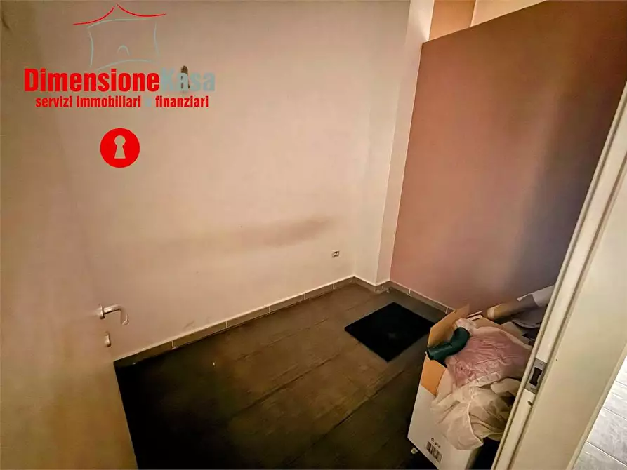 Immagine 13 di Negozio in affitto  in via nazionale delle puglie 35 a Cimitile